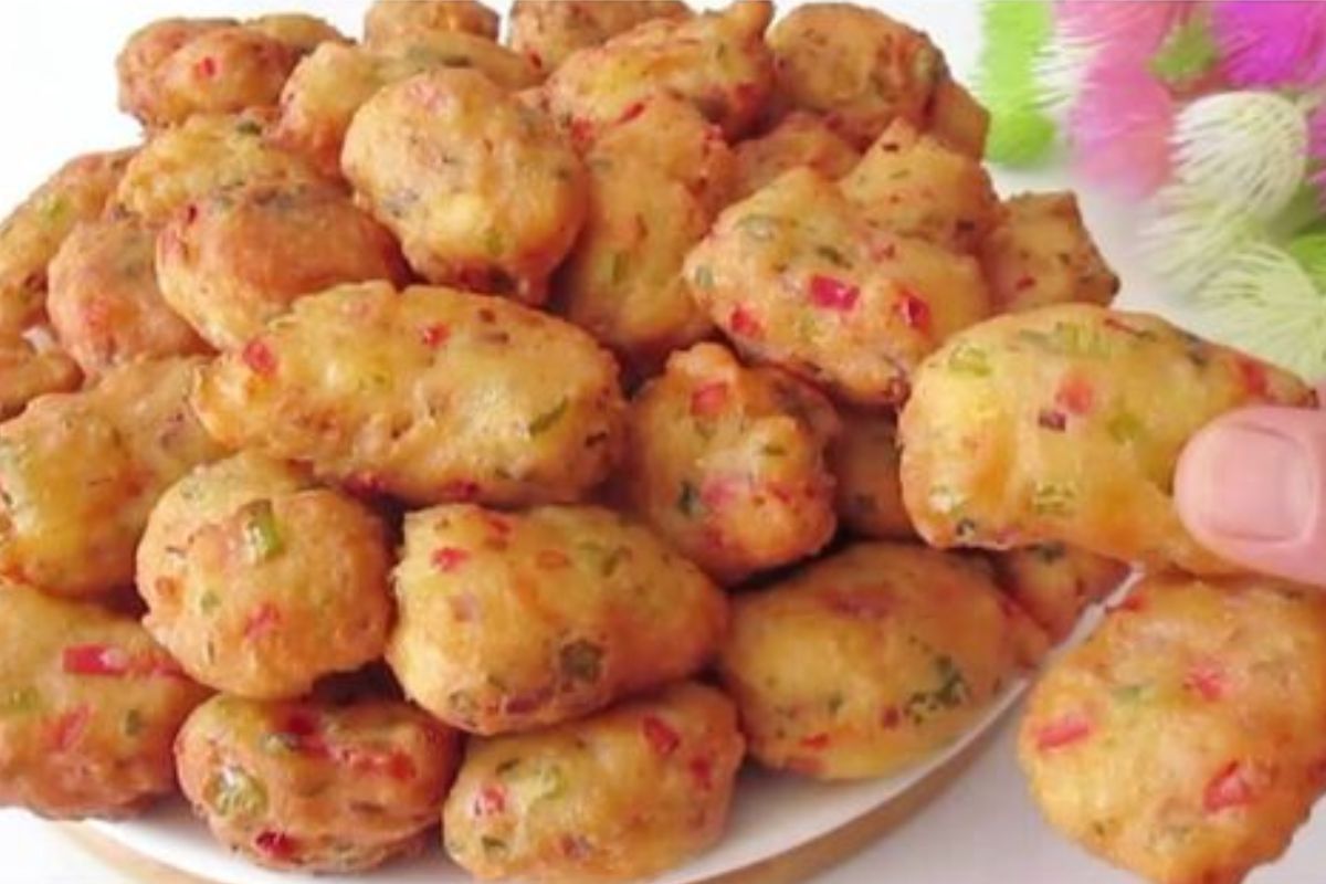 Bolinhos de Chuchu com Queijo e Ervas